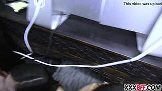 Hvordan blir cyber sluts straffet med hardcore gruppeaction?