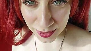 Shyyfxx, uită-te cum îmi sar fundul mare pe fața ta! Poți să faci față vocii mele sexy fierbinți?