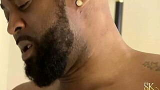 मैं सहारा नाइट की होटल मीट में चीटिंग रेसिस्ट नहीं कर सकता