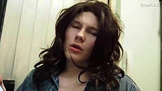 ตุ๊กตาเซ็กส์ก้มโดนทุบแบบมิชชันนารี