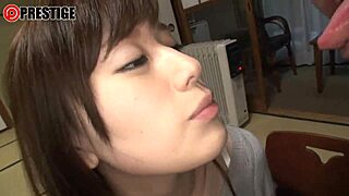 フルバージョン: 巨乳日本人アマチュアがおもちゃで暴れフェラ