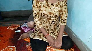 क्लासरूम में मेरी हिस्ट्री टीचर को पहली बार बांग किया, वाह