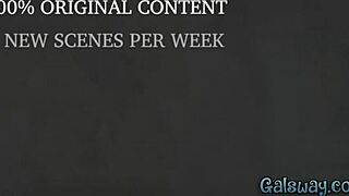 يا أليكسيس فوكس، لسانك على كس لاني خلاها تصرخ لحد ما جات قوي!