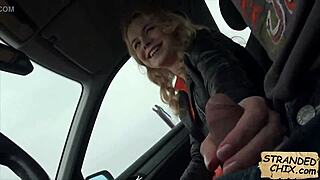 Уау, тази руска тийн 18+ дава нереален открит блоуджоб