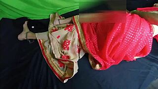 Stepbrother Drills Stepsister's Shaved Pussy in Homemade Clip