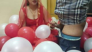 Prva noč desi vroče žene jebane trdo od moža v hindiju