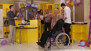 Segredos selvagens de festa de aniversário se revelam dentro do círculo familiar