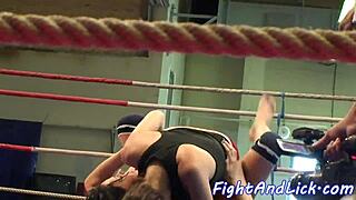 레슬링 미녀가 레즈비언 베이비에게 세게 보지 장난당해 야생 유럽 싸움에서!