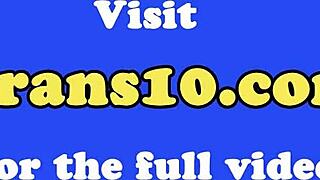 Λατίνα τρανς ρουφάνε πουλί πριν έντονο γαμάκι κώλου!