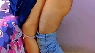 Keluar kelas dan cikgu bawa aku balik untuk anal