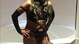 Hotwife Latina Ecuatoriana Receives Intense Creampie Surprise