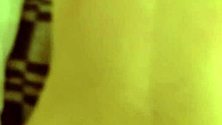 le gusta en cuatro y que se lo ponga hasta el fondo