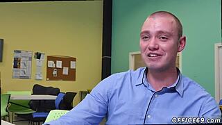 Friday night gay movie scene without pants gets steamy