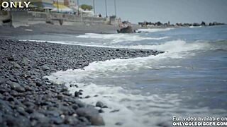 Florane Russell, The Gold Digger Slut, Intensely Prefers Hardcore Fucking Over Photos