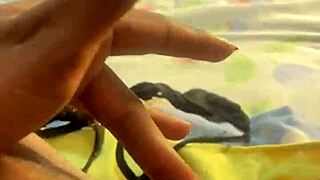 Just saw this hot greluda getting fingered in public