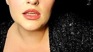 Mistress Primrose reveals secrets in make-me-gay fetish interview