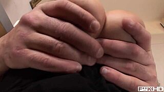 Me Fodeu no Banheiro da Festa em Família, Chupei e Engasguei no Pau Dele