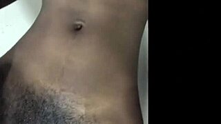 i'm twerking on a vibrating dildo toy