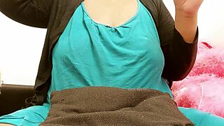 Big Boobs Indian Girl Excitement!