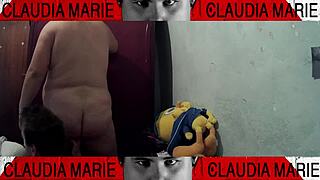 i love how they lick my pussy before dinner to make me juicy and cum on my gay friend's face