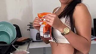 accompany me to make breakfast, hot latina