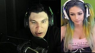 watch joycgee and trainwrecks live webcam show