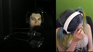 watch joycgee and trainwrecks live webcam show