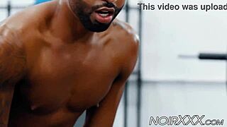 Cocksucker remy cruze penetrated by athletic white gay