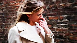 honour got hypnotized to flash in public without knowing