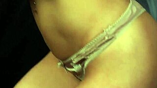 Foxy Looker Swallows Cumshot Juice on Face