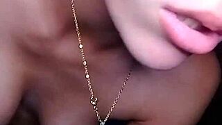 Gabriela Venezolana is here for a sensual moment with you