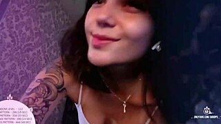 Sexy Girl Showcases Her Big Ass In Detailed Scenes