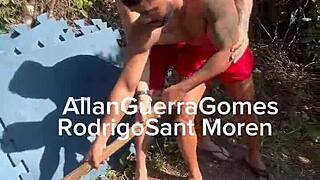Meus alunos veio me ajudar a arrumar o tatame para treinar na minha chácara