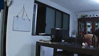 encuentro a mi vecina en la calle y la llevo a casa para fotos