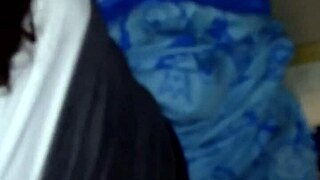 This amateur milf sucks cock so good in her homemade video! 😏