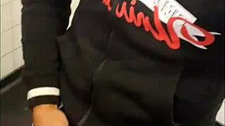 Safadeza No Banheiro Da Academia! Adrenalina A Mil Com Esses Machos in Full Sheer Action. It’s Wild Public Fun With Hot Amateurs.