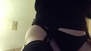 mature tranny loving that bbc 😍