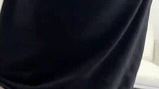 College Girl Sucks Off Her Frat Boys Daily