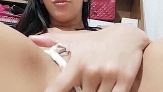 Damn, guiding handjobs for cuckolds with that Brazilian big ass is insane!