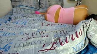 hey babe, join my wild squirting webcam adventure tonight!