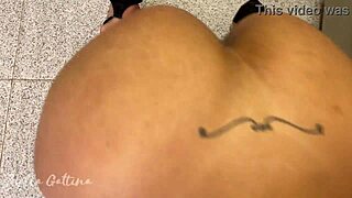 I cooked this tasty travesti with her head in the stove oven