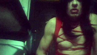 Watch this tranny bitch get a huge cumshot after anal assfucking!