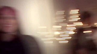 I saw the ebony girl next door chatting with the neighbor.