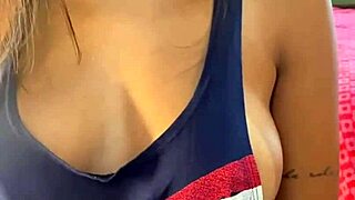 adoro ser ativa na cama louca para chupar um vizinho