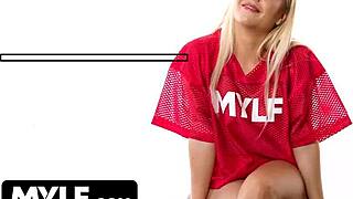 Slimthick Vic Teases Big Tits Behind Scenes, Goddess of Desire