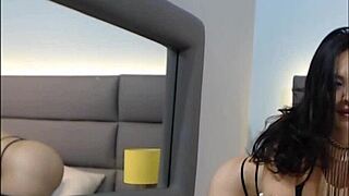 kendraparker shows off her sexy latina buttocks on webcam