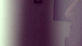 Pequeña Jennifer Far Looks So Sexy