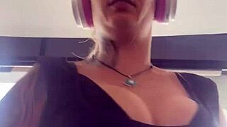 My tits bounced out during gym run