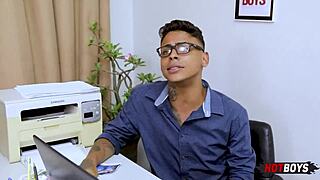 Novinho Pirocudo Fodendo O Chefe