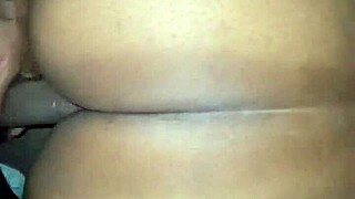 Big Booty Tinder Match Shows Off Curvy Assets